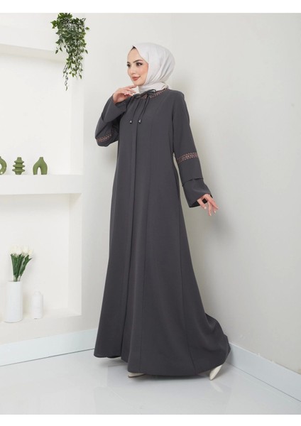 Nakış Işlemeli Büyük Beden Ferace