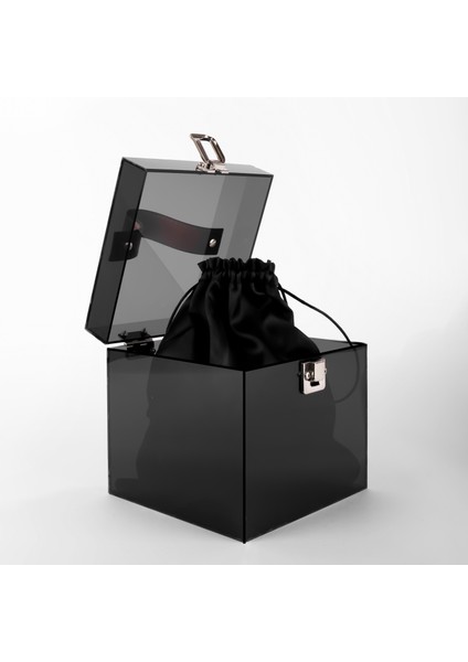 Box Onyx Pleksi Makyaj Çantası Füme-Siyah Saten Keseli -15x15x15 Cm
