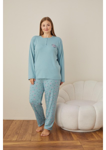 Kadın Kışlık Büyük Beden Curve Nakışlı Desenli Yakası Düğmeli Uzun Kollu Pijama Takımı