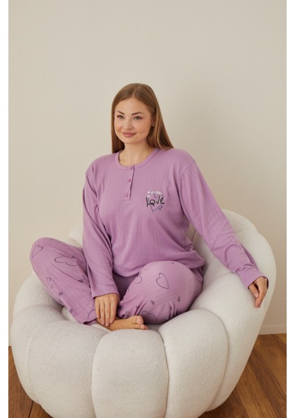 Kadın Kışlık Büyük Beden Curve Nakışlı Desenli Yakası Düğmeli Uzun Kollu Pijama Takımı