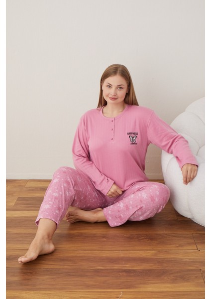 Kadın Kışlık Büyük Beden Curve Nakışlı Desenli Yakası Düğmeli Uzun Kollu Pijama Takımı fiyatları