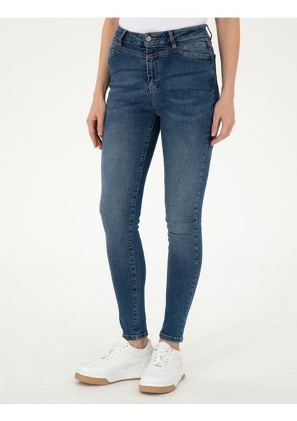 Kadın Mavi Straight Fit Jean Pantolon 50293907-VR003