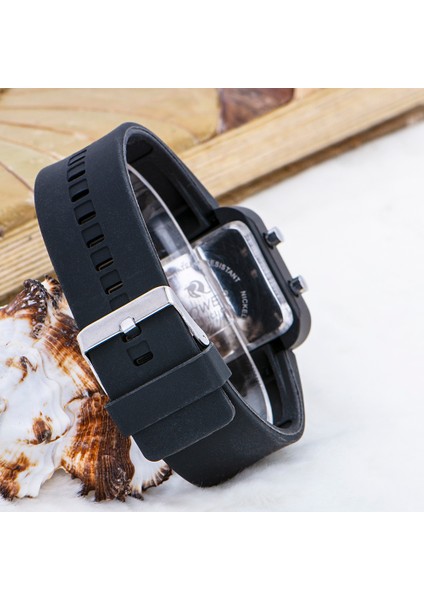 Mat Siyah Kare Dijital LED Ekran Siyah Silikon Kordonlu Unisex Kol Saat ST-303612 fırsatları