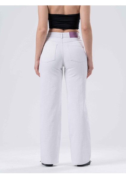 Beyaz Regular Fit Kaplamalı Yüksek Bel Kadın Jeans Pantolon, Klasik Kot Pantolon fırsatları