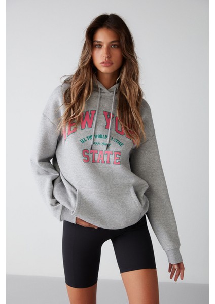 Alına Kadın Relaxed Fit Örme Kapüşonlu Parça Baskılı Grimelanj Sweatshirt fırsatları