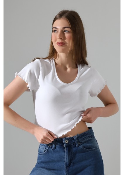 Kolları ve Eteği Büzgü Dikiş Detaylı T-Shirt 21810 Beyaz