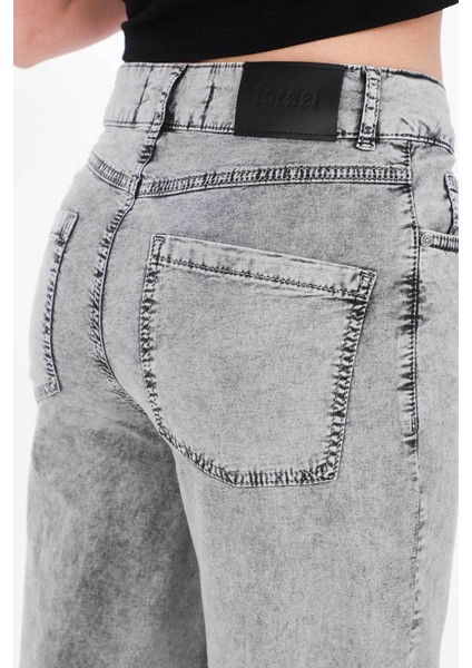 Gri Yazlık Regular Fit Yüksek Bel Kar Yıkamalı Kadın Jeans Pantolon