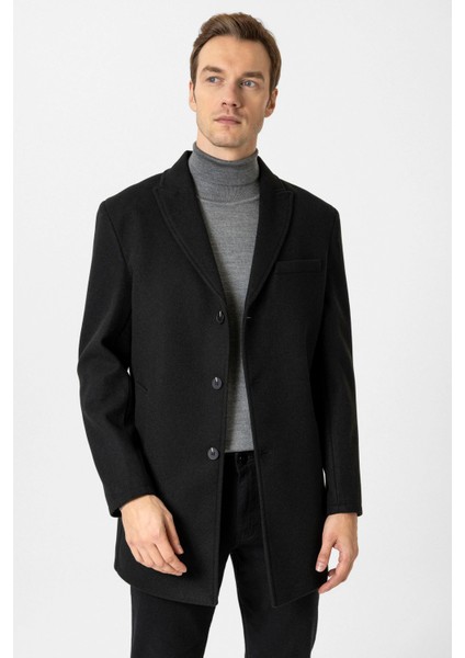 Bol Kesim Sivri Yaka Düz Siyah Erkek Kaban modelleri