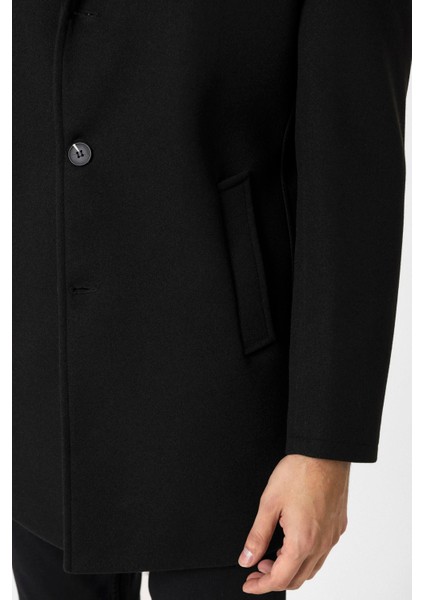 Bol Kesim Sivri Yaka Düz Siyah Erkek Kaban fırsatları