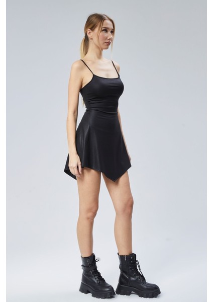 Deri Görünümlü Geometrik Kesim Mini Elbise fiyatları