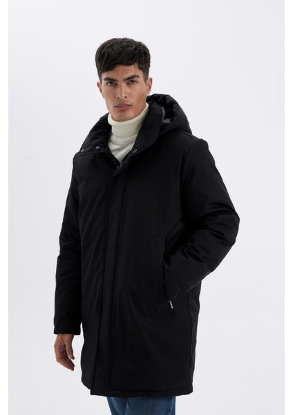 Su İtici Regular Fit Kapuşonlu Cepli Astarlı Uzun Şişme Mont D1231AX24WN modelleri