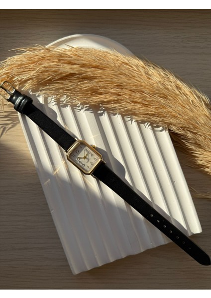 Retro Minimal Deri Kordon Vintage Kadın Kol Saati Dikdörtgen Kasa