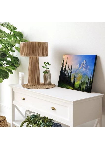 Dağların Arasındaki Yeşillik Kanvas Tablo modelleri