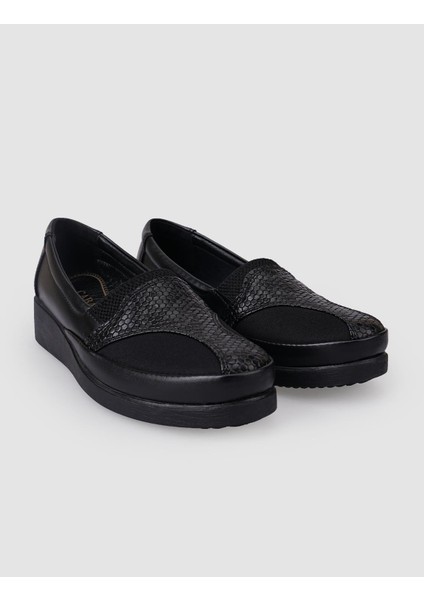Siyah Kroko Desenli Kadın Comfort Ayakkabı