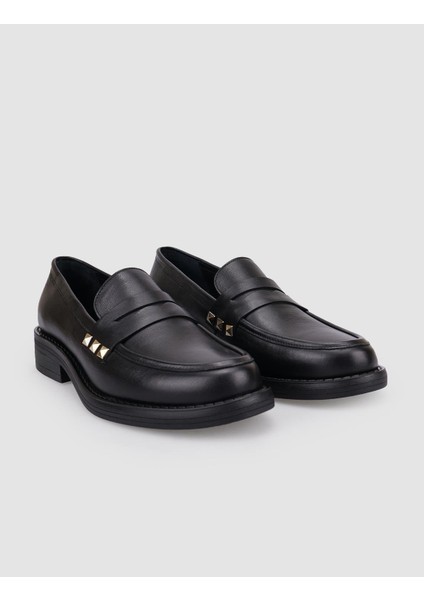 %100 Hakiki Deri Siyah Zımba Detaylı Kadın Loafer