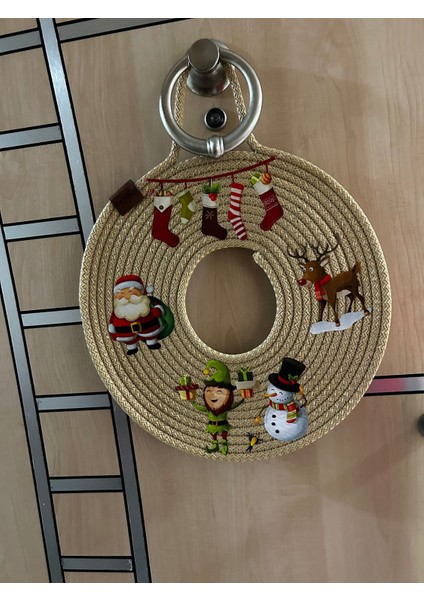 El Yapımı Baskı Detaylı Bej Yılbaşı Yeni Yıl Kapı Süsü Doğal ve Şık Tasarım Jüt Kapı Aksesuarı fiyatları