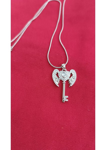 1.sınıf Çelik Kararma Yapmaz Zirkon Taşlı Melek Kalp Anahtar Figürlü Silver Kolye modelleri