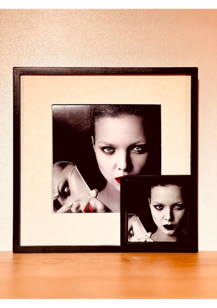Yapışkanlı Sök-Tak Paspartulu Siyah 21X21CM Kare Fotoğraf Çerçevesi - 3'lü Paket Özel Seri modelleri