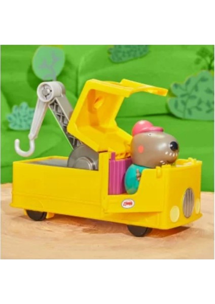 Peppa Pig Büyükbaba Köpeğin Çekici Kamyonu INT-F9519 fırsatları
