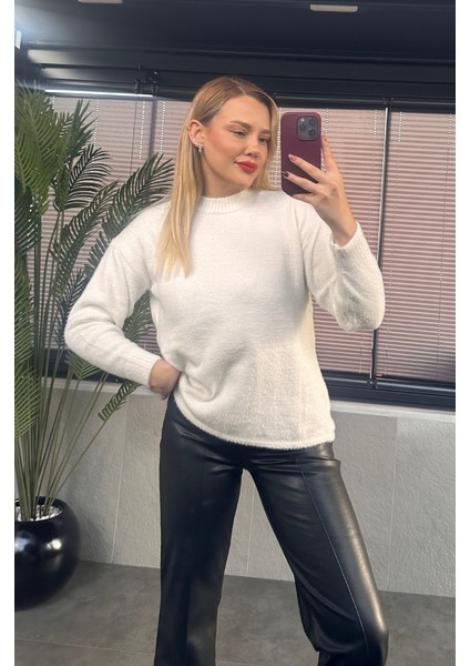 Beyaz Bisiklet Yaka Yumoş Kazak fiyatları