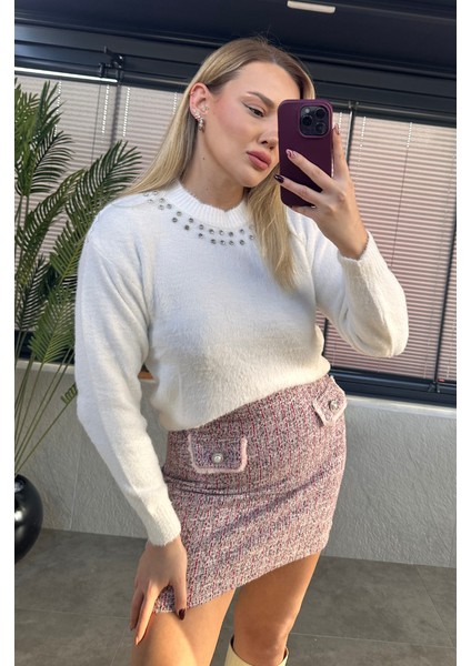 Yaka Gümüş Işleme Detaylı Beyaz Yumoş Kazak modelleri