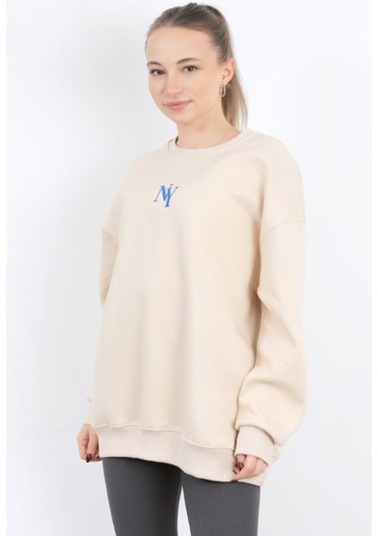 Kadın NY Nakışlı Bisiklet Yaka 3 İplik Şardonlu Oversize Sweatshirt Bej – 9005