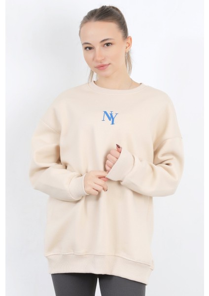 Kadın NY Nakışlı Bisiklet Yaka 3 İplik Şardonlu Oversize Sweatshirt Bej – 9005