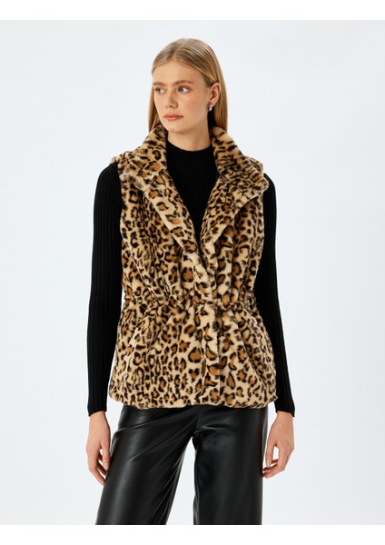 Kolsuz Leopar Desenli Suni Kürk Yelek modelleri
