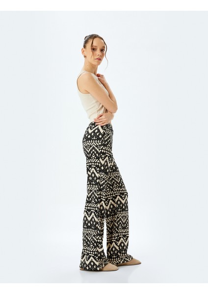 Bürümcük Regular Fit Desenli Pantolon