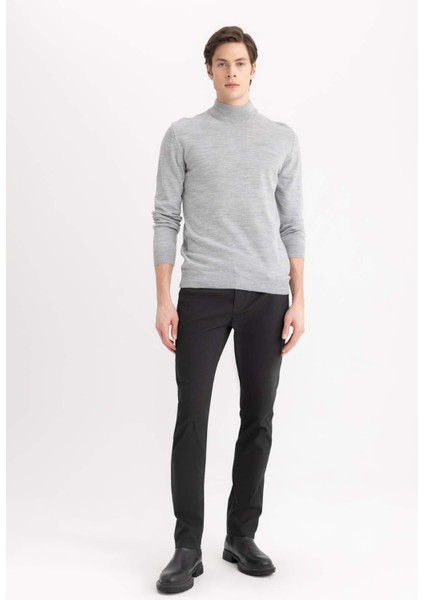 Erkek Gri Slim Fit Dar Kesim Basic Düz Akrilik Kazak B7851Axns