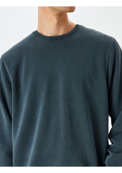 Bisiklet Yaka Uzun Kollu Şardonlu Pamuk Karışımlı Yıkamalı Basic Sweatshirt