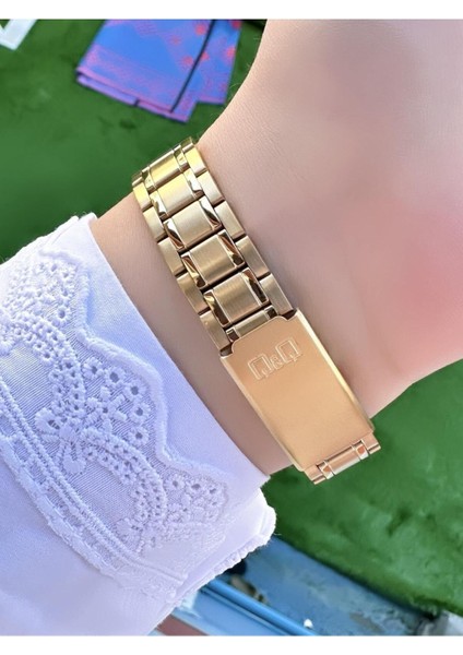 kadın Metal Kordon Kol Saati modelleri