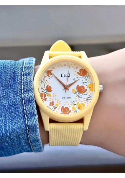 kadın Su Geçirmez Plastik Kordon Kol Saati fiyatları