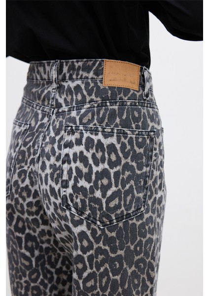 Desenli Gabardin Pantolon Leopar