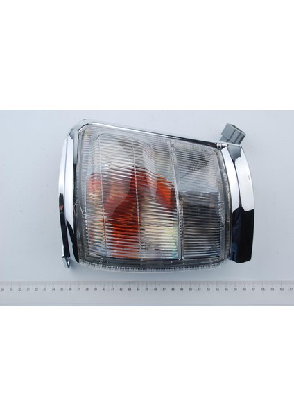 Taıwan Sol Sinyal Nikel Toyota Hilux 1998-2001 LN145 Uyumlu 21215C3LAE1 indirimleri