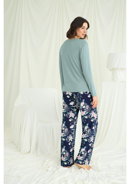 Kadın Çiçek ve Yaprak Desenli Baskılı Pijama Takımı 24133