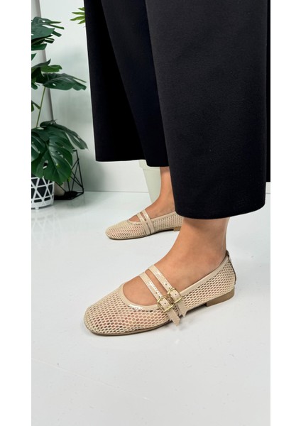 Günlük Kadın Babet Fileli Çift Bantlı Tokalı Oval Burunlu Tırtıklı Taban Kısa Topuklu Ayakkabı 315 indirimleri