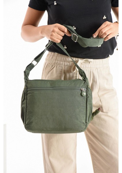 Çapraz Askılı Ultra Hafif Çok Cepli Bayan Omuz Çantası Yeşil (Model: 571-6M)