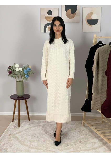 Bsiklet Yaka Saç Örgülü Triko Midi Elbise (Beyaz) fiyatları