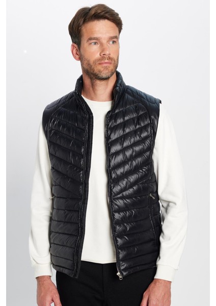 Erkek Standart Fit Dik Yaka Cepli Fermuarlı Siyah Şişme Yelek fırsatları