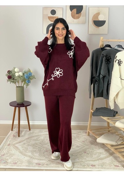 Kadın Uzun Kol Çiçek Nakışlı Bisiklet Yaka Triko Kazak Pantolon Takım (Bordo)