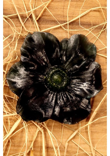 Dekoratif Hediyelik Çikolata Kokulu Siyah Nilüfer Çiçeği Figürlü Dekoratif Banyo Sabunu - %100 Doğa