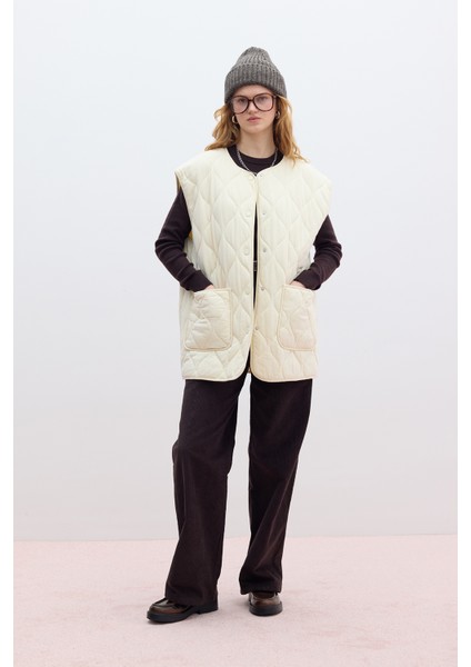 Kapitone Cepli Yelek Vanilya fırsatları