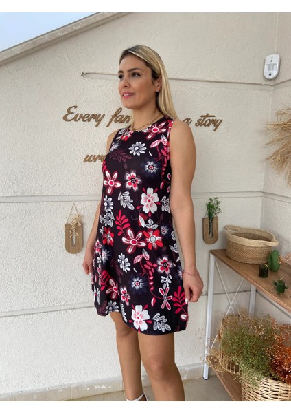 Bisiklet Yaka Çiçekli Mini Elbise