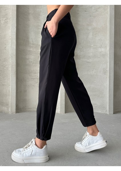 Kadın Pileli Paçası Düğmeli Pantolon