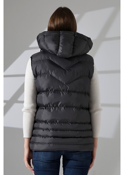 Jel Dolgu Çıkartılabilen Fermuarlı Kapüşonlu Iç Cepli Astarlı Kadın Şişme Yelek fırsatları