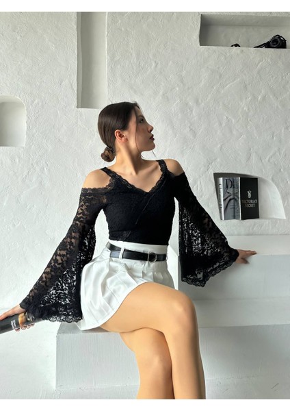 Yarasa Kol Dantelli Bluz Siyah JB3016548520 fiyatları