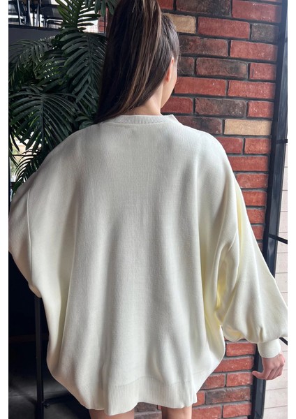 Kadın Oversize Balon Kol Triko Kazak indirimleri