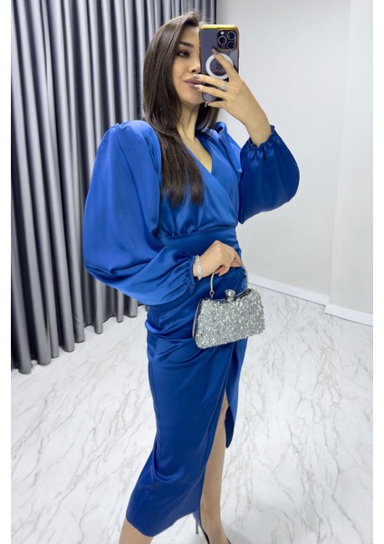 Indigo Kadın Kruvaze Saten Drapeli Yırtmaç Detaylı Balon Kol Büyük Beden Elbise fiyatları