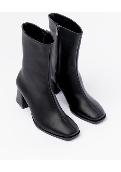 MSK-032 Siyah Topuklu Fermuarlı Kadın Bot indirimleri